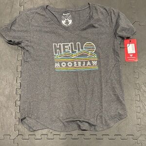 Moosejaw Charcoal Tee with Vibrant Graphic